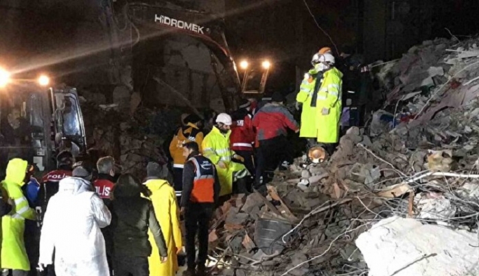 Depremde hayatn kaybedenlerin resmi says 3 bini geti