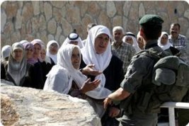 Siyonistler 75 yandaki Filistinliyi katletti