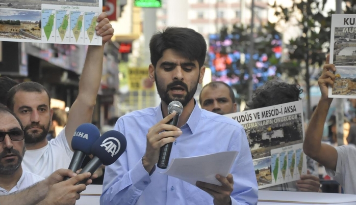 Bahelievler Dayanma Platformu, siyonist igal rejiminin Aksa'ya ynelik saldrlarn protesto etti