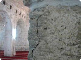 El-Aksa Messesesi: Aksada atlaklar olutu