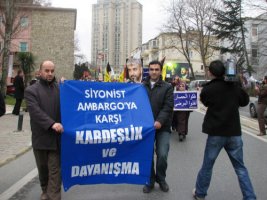 Msr Konsolosluu nnde Gazze le dayanma eylemi