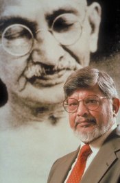 Arun Gandi: srail kresel iddette en byk oyuncu