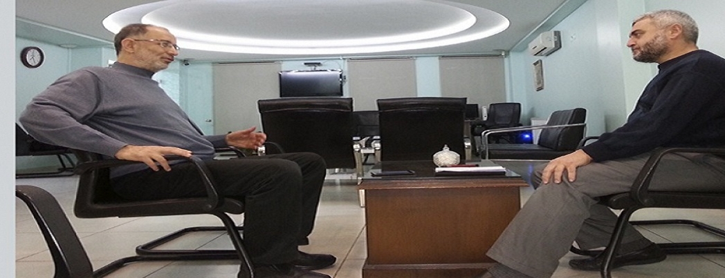 �mit Akta�: T�rkiye Kemalizm travmas�n� a�amad�